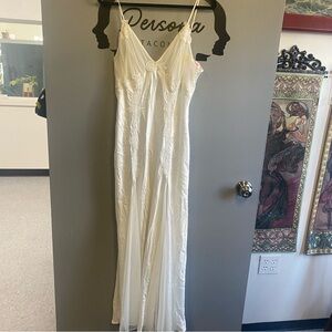 Vintage Victoria’s Secret White Slip